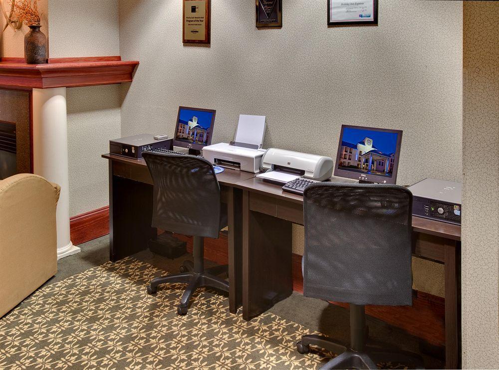 Holiday Inn Express Cedar Rapids - Collins Road By Ihg Facilidades foto