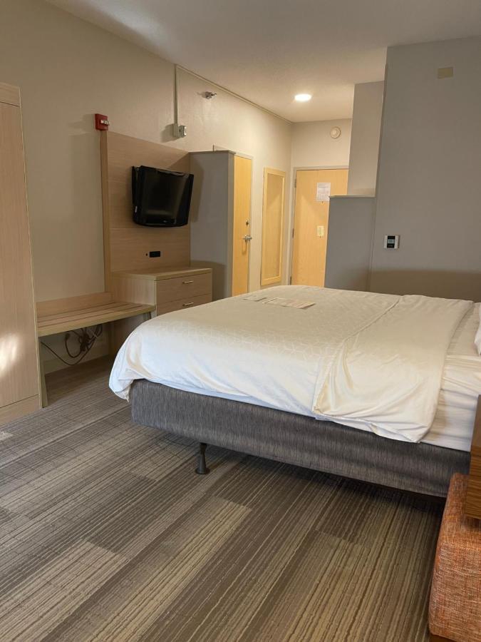 Holiday Inn Express Cedar Rapids - Collins Road By Ihg Exterior foto