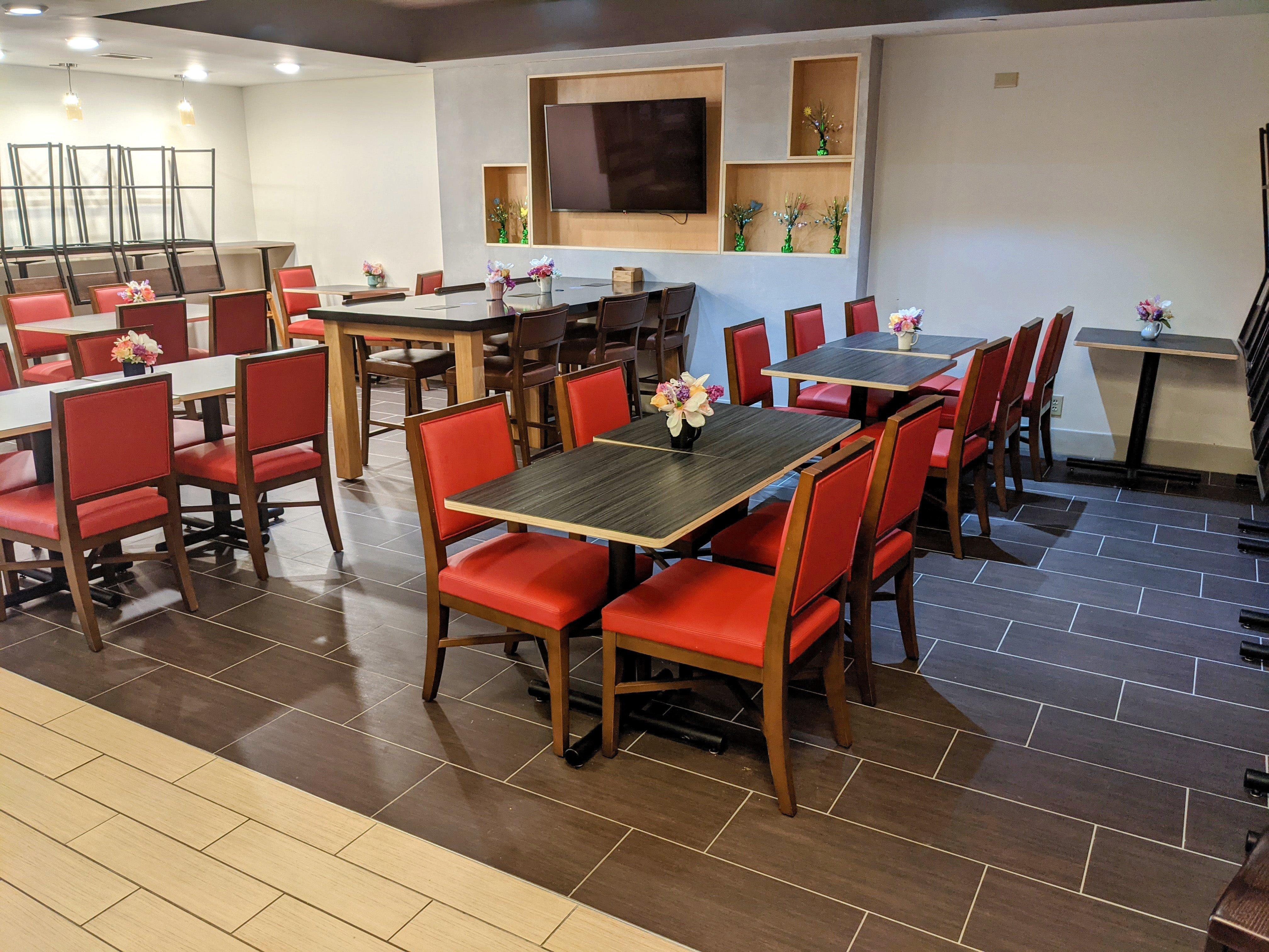 Holiday Inn Express Cedar Rapids - Collins Road By Ihg Exterior foto