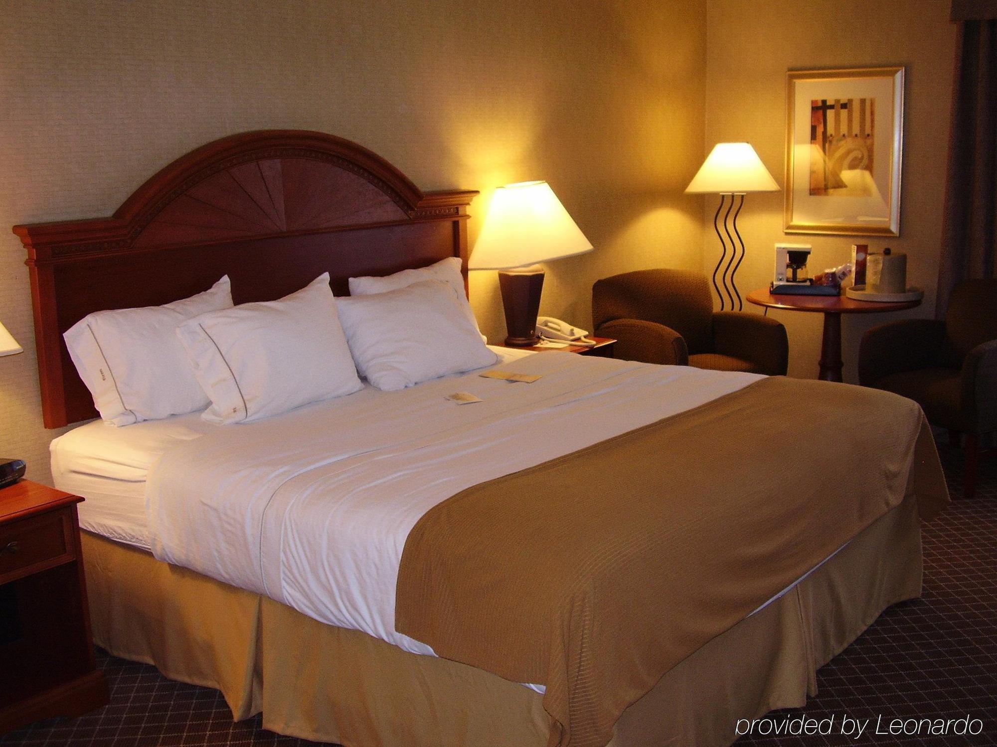 Holiday Inn Express Cedar Rapids - Collins Road By Ihg Quarto foto