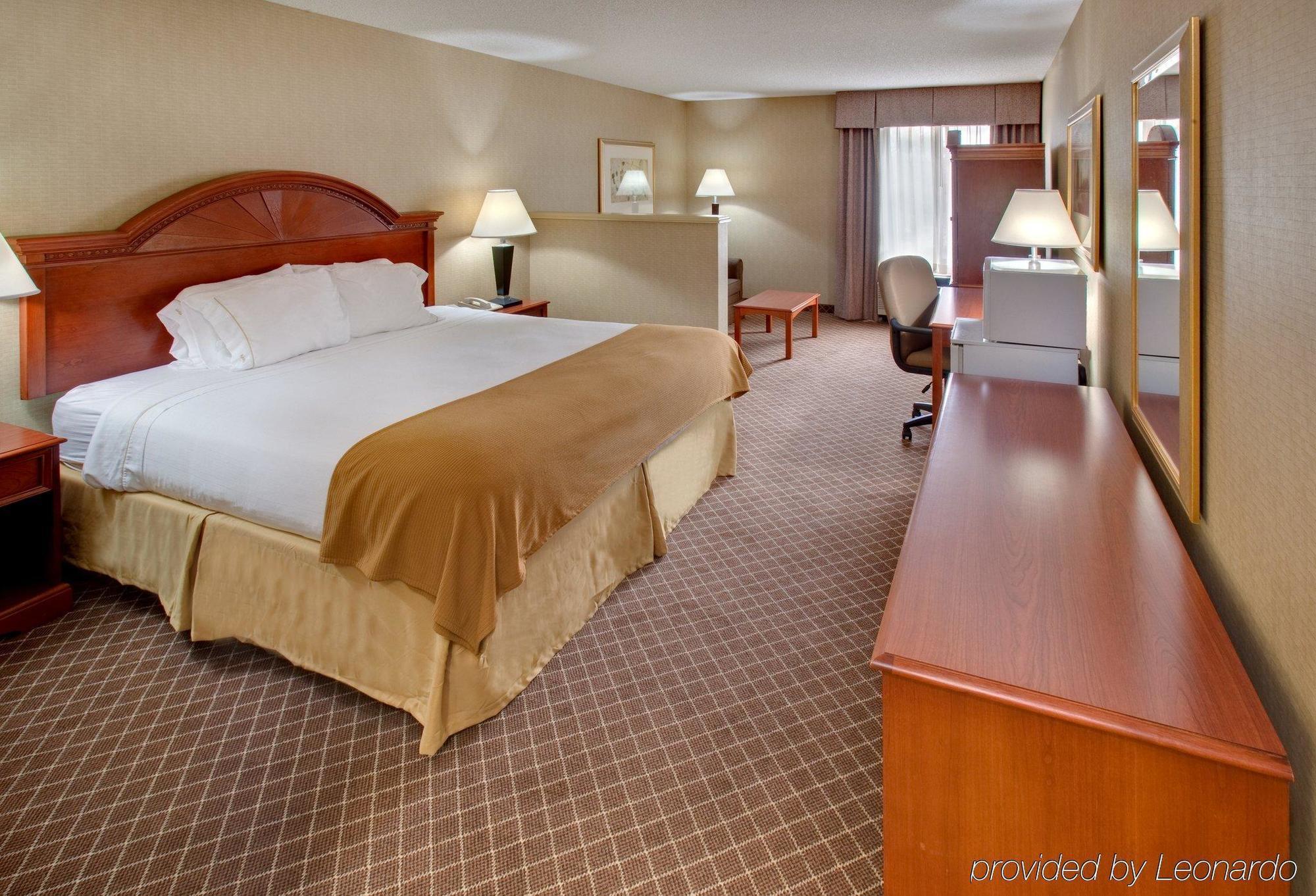 Holiday Inn Express Cedar Rapids - Collins Road By Ihg Quarto foto