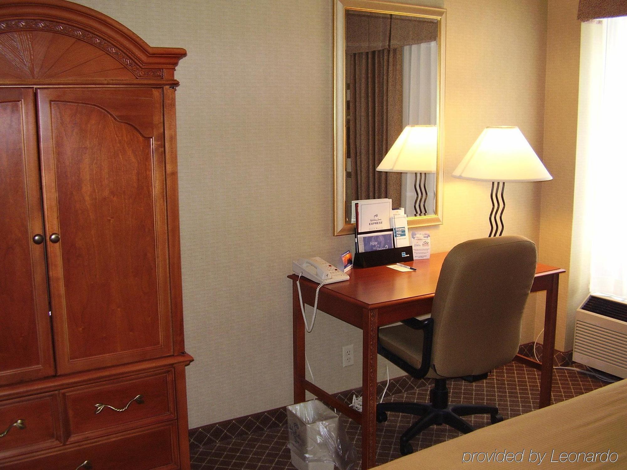 Holiday Inn Express Cedar Rapids - Collins Road By Ihg Quarto foto